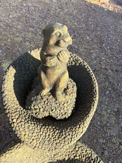 Otter fountain