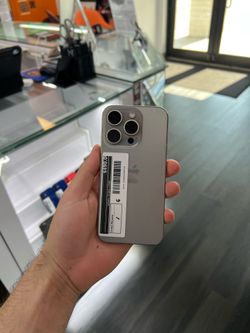 iPhone 15 Pro 128GB (Unlocked)
