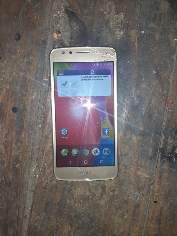 Moto cell phone for Sale in San Antonio, TX OfferUp