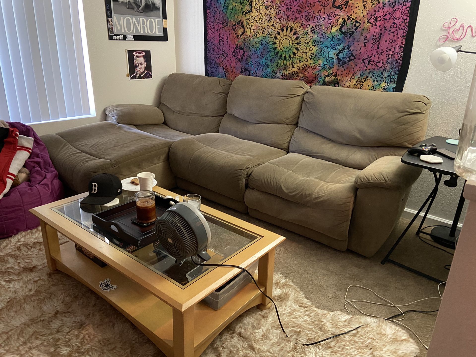 Sectional reclining couch