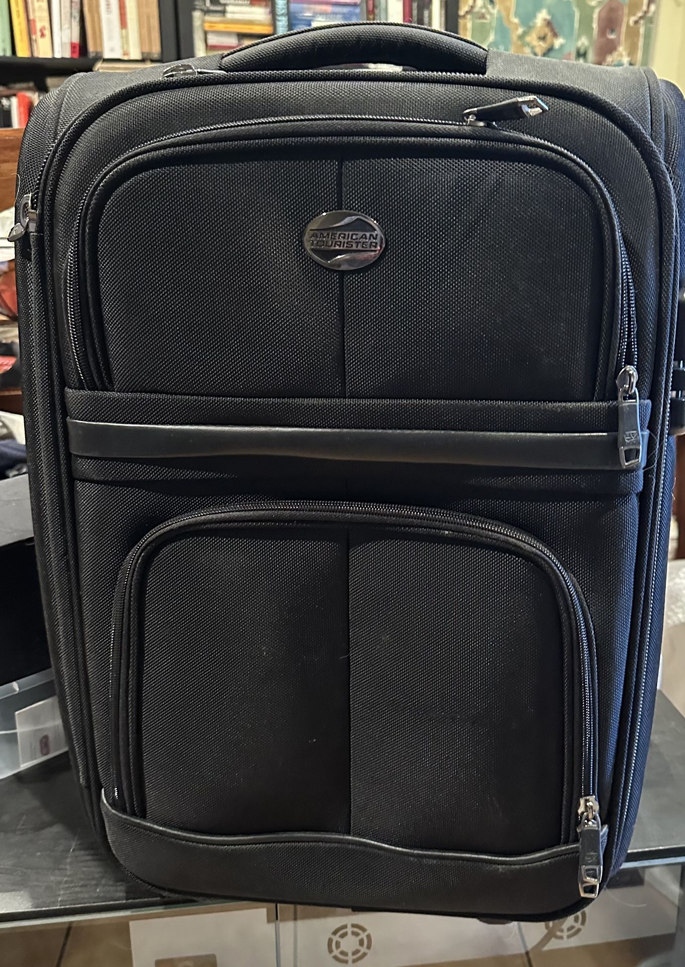 Suitcase , Carry On American Tourists