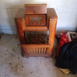 Philco Antique Turn Table Radio Player 