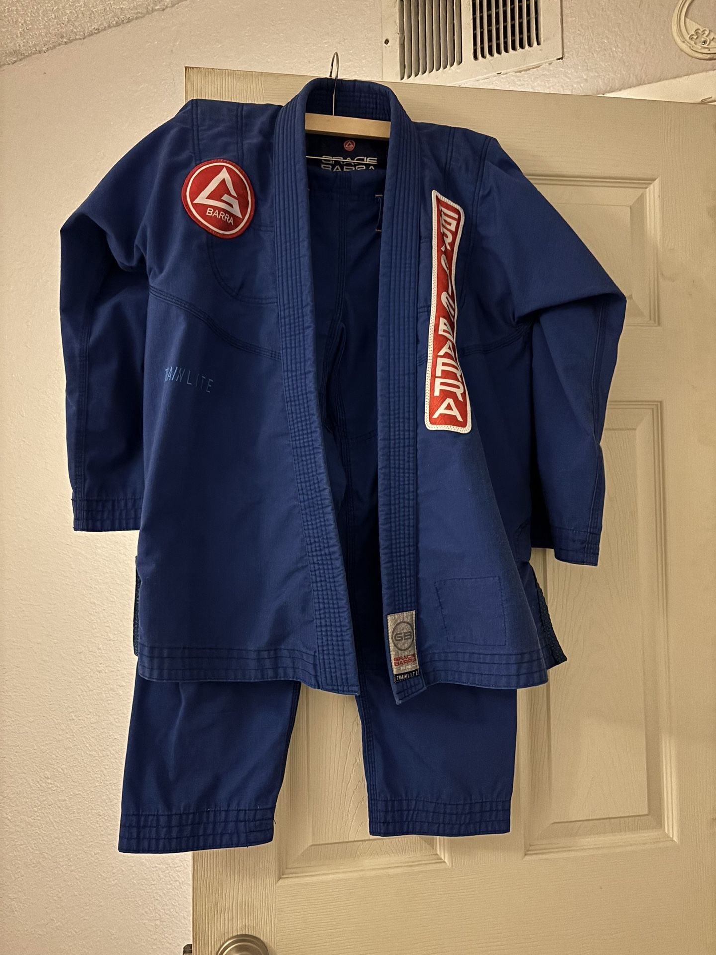 Gracie Barra Men’s Gi And Rashguard