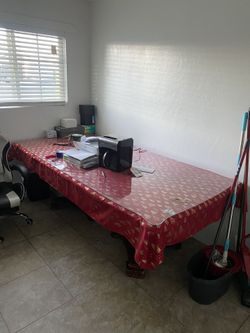 Adjustable Dining Table