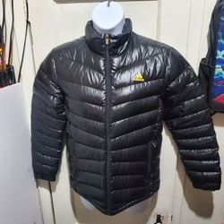 Adidas Puffer Jacket Size M