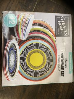 Dinnerware Set