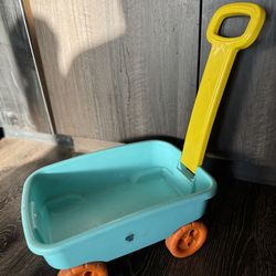 Small Kids Pull Wagon Toy