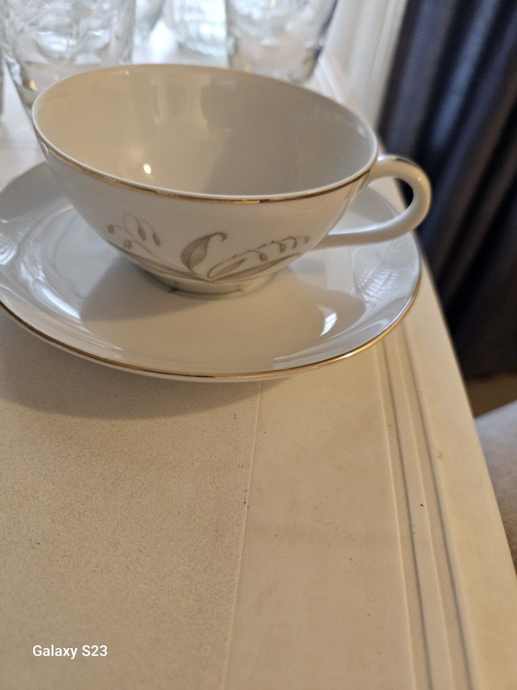 Vintage Tea Cup & Saucer Sets
