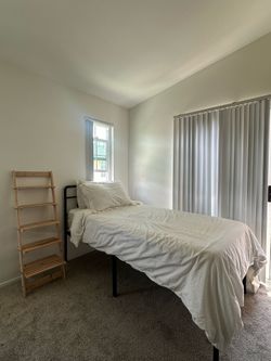TWIN BED FRAME & MATTRESS