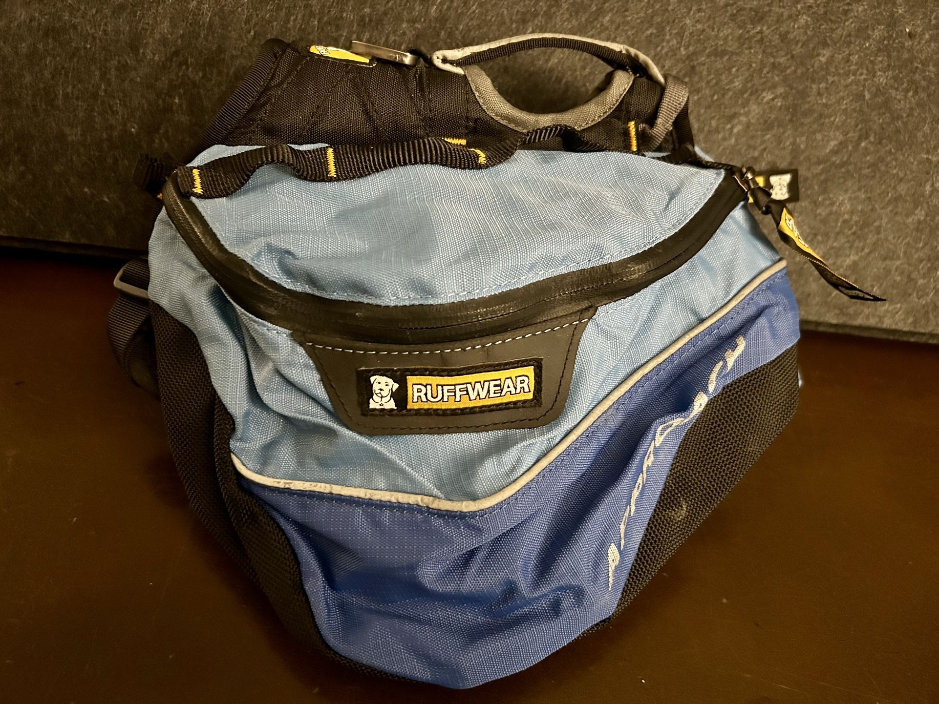 Ruffwear Approach backpack & Safety Dog Best W/reflective Strips