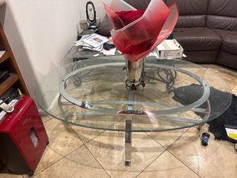 Coffee table glass top and chrome legs