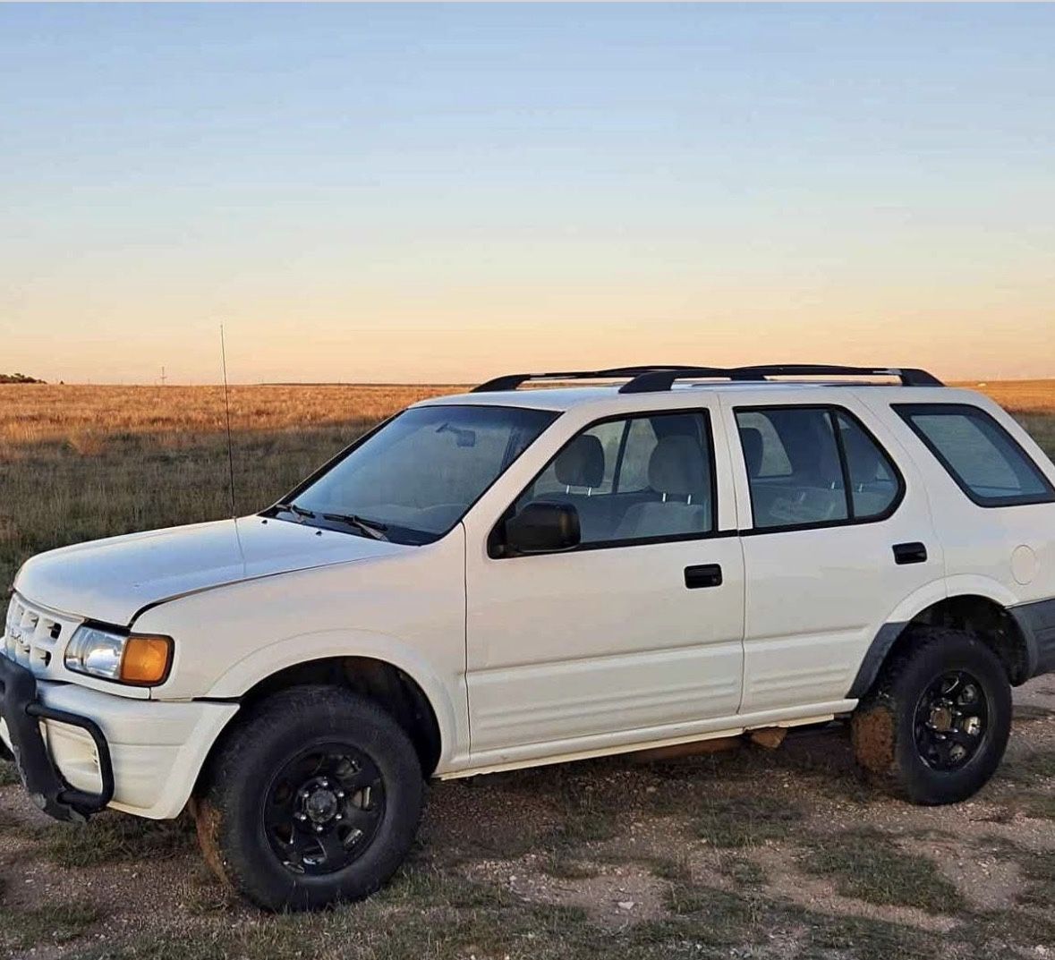 1999 Isuzu Rodeo for Sale in Albuquerque, NM - OfferUp