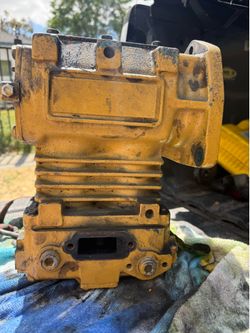 Diesel Air Compressor Core / Parts - Damaged
