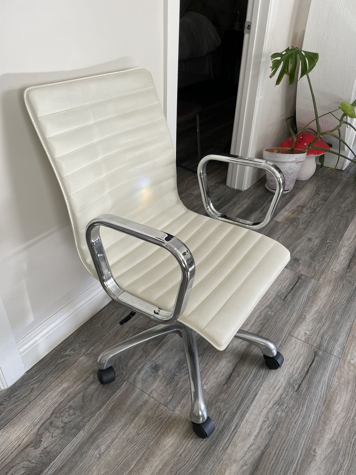 Desk Chair White Leather