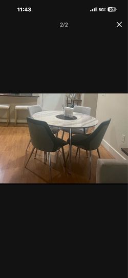 Dinning Tables with 4 chairs