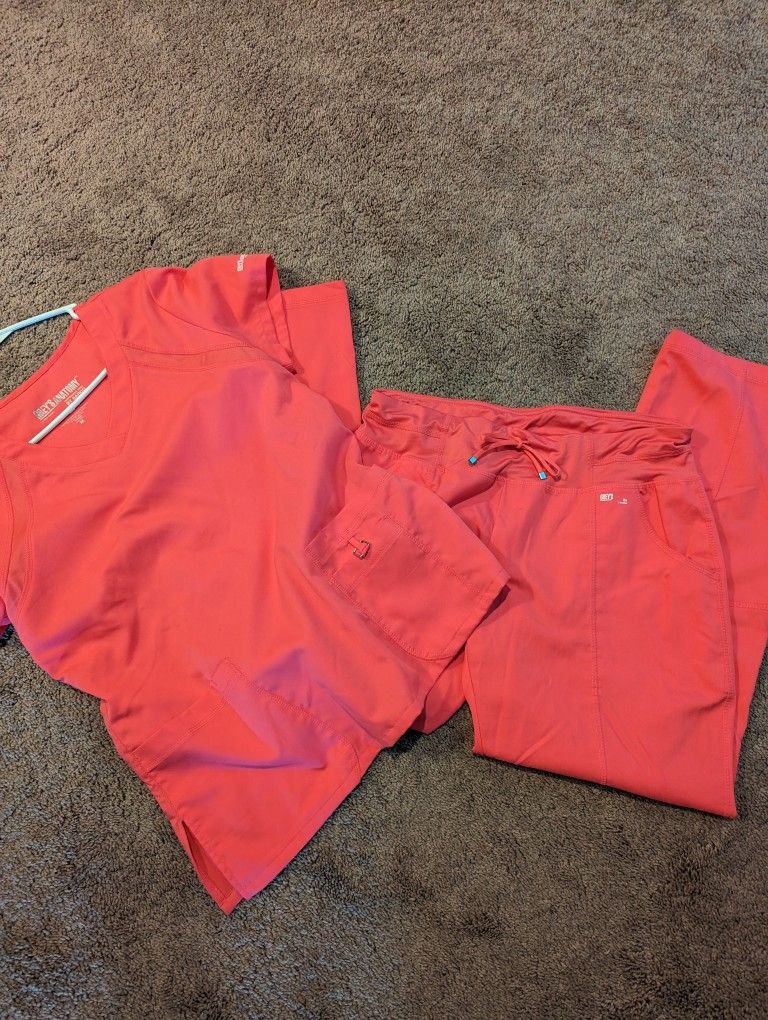 Scrubs sets - Grey's Anatomy - women's size Medium