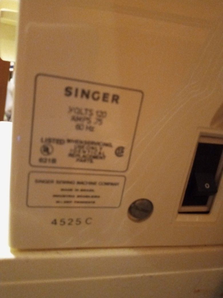 Singer Sewing Machine