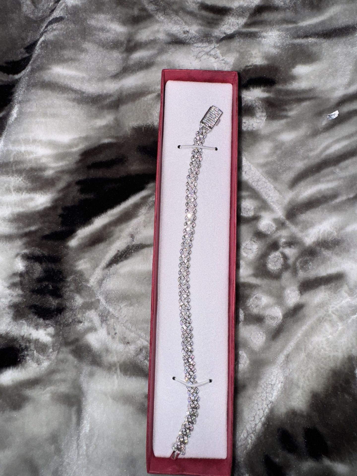 Cuban Prong Moissainte Bracelet 