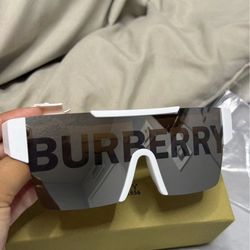 Burberry Sunglasses 