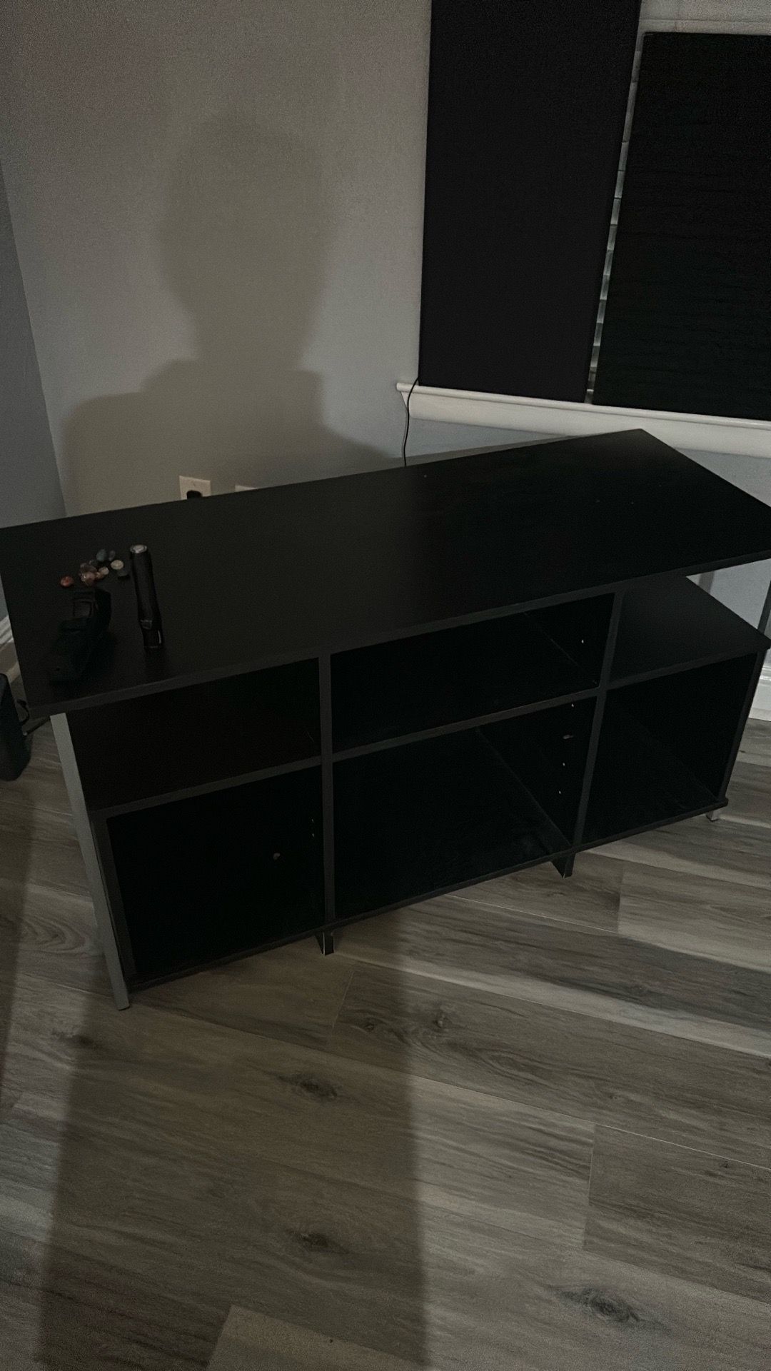 Tv stand $10