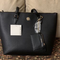 NEW LEATHER ANNE KLEIN  PURSE WITH MATCHING WALLET 