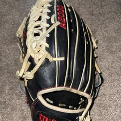 A2000 Left Hand Throw Outfielder Glove Size 13.75 Or Best Offer