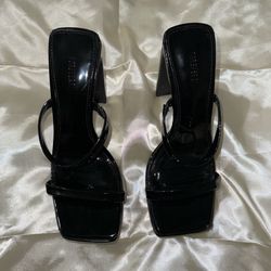 Black Heels Size 6