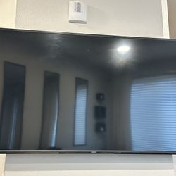 50 in Smart Flatscreen TV  -  smart features & HD Display!