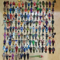 Collector seeking vintage old GI Joe toys dolls and action figures 1960s 70s 80s g.i. Joes toy figure doll collector 