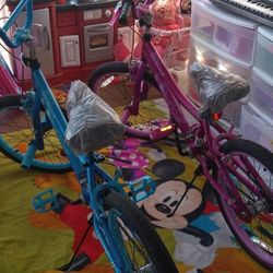 2 Cool Pink And Blue Bikes For Kids