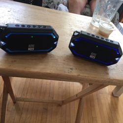 syncing bluetooth speakers