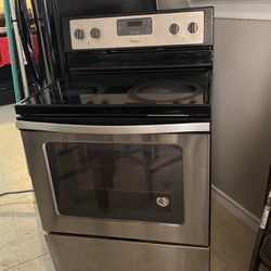 Whirlpool Smooth Top Electric Stove Black