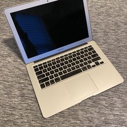 2016 Apple MacBook Air 8gb
