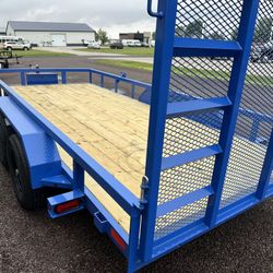 2025 Tomahawk Trailer 82”W X 16’L