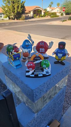 M&M COLLECTOR'S CANDY DISPENSERS