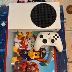 XBox Series S 512 GB with Controller