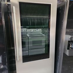Frigidaire Refrigerator 