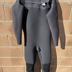 Oneill Hyperfreak  XL 4/3 Men’s Wetsuit Surfing