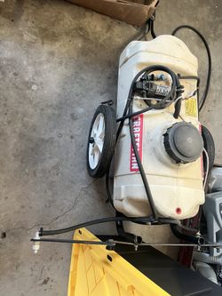 Tow Lawn Sprayer - CRAFTMAN