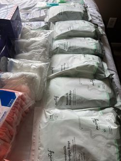 Breast storage bags/ nursing pads/ & more