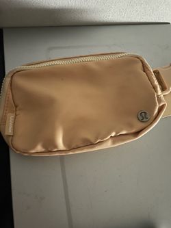 Lululemon bag