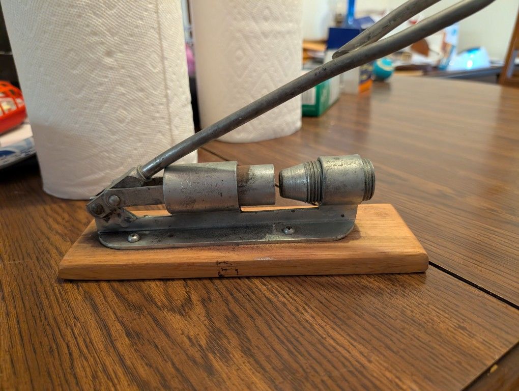 Vintage Pecan Sheller