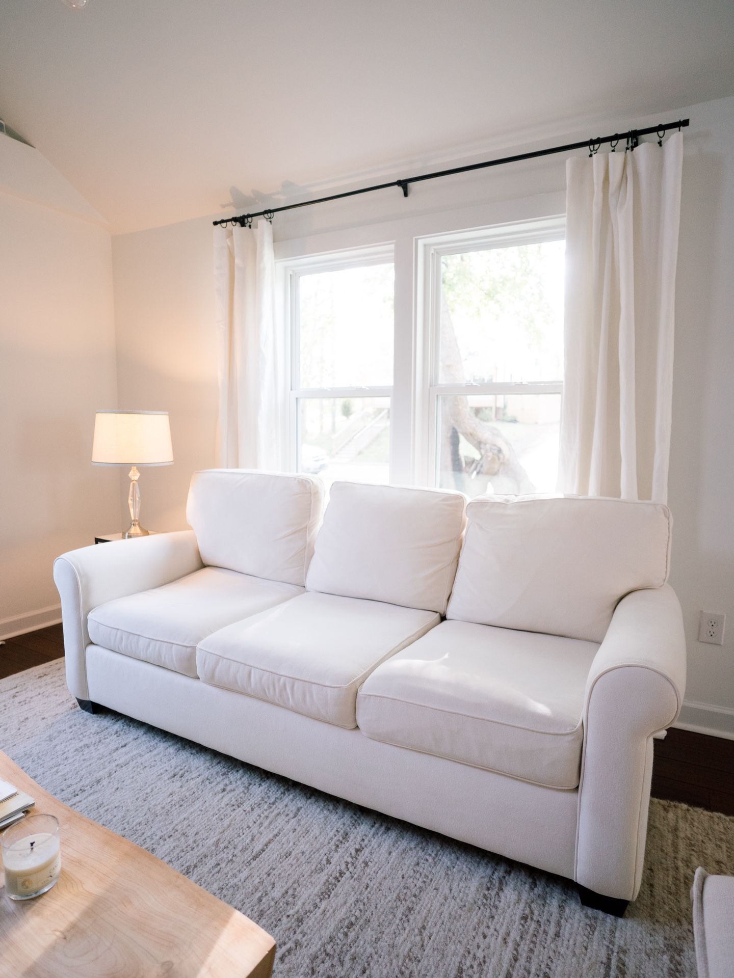 Pottery barn buchanan roll on sale arm sofa