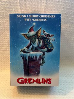 Ultimate Santa Stripe and Gizmo figure