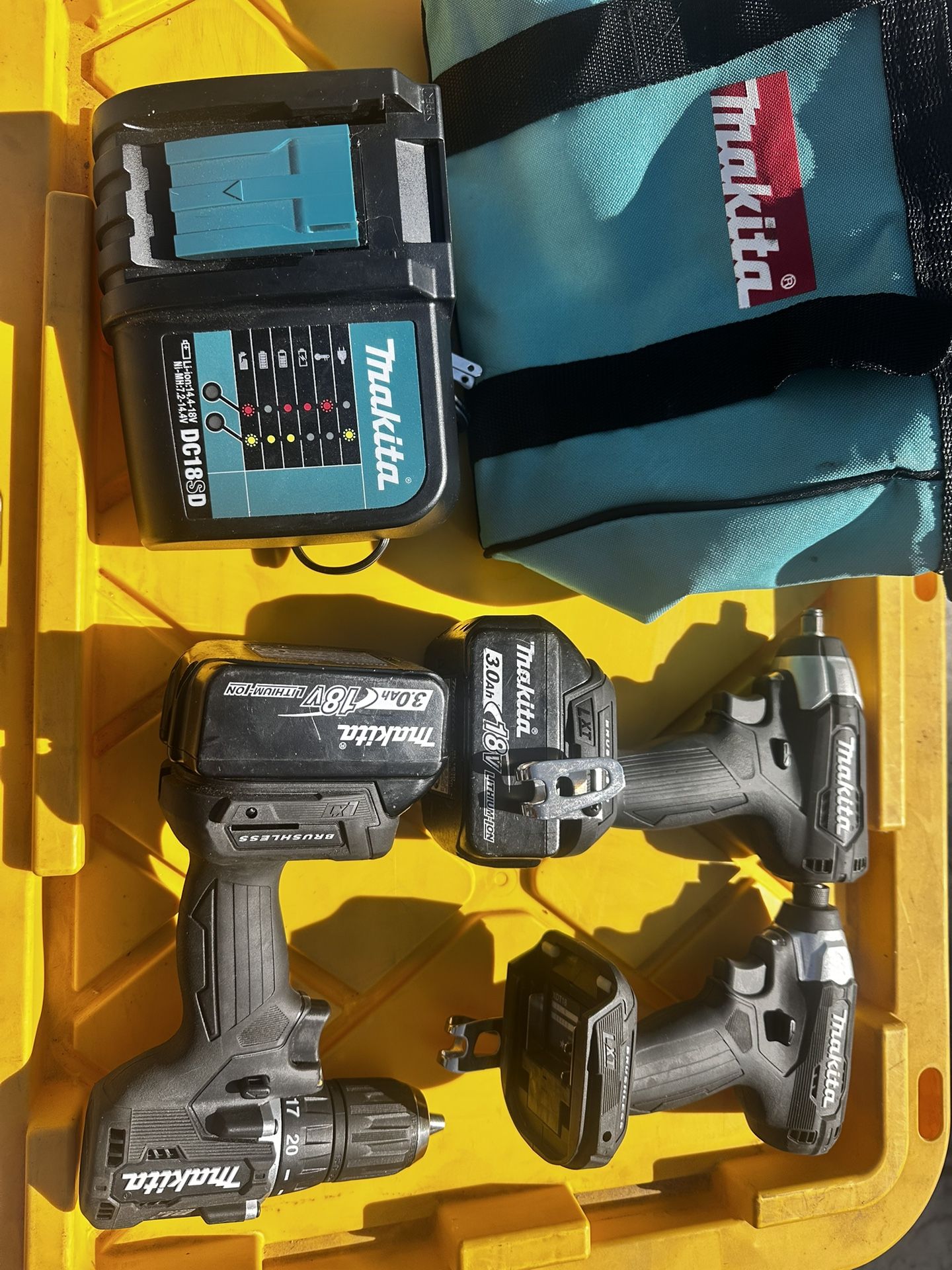 Makita - 3 Drill Set