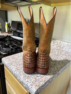 Men’s western boots