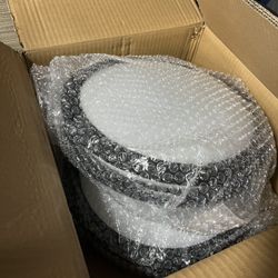 2 LEDKITCHEN LIGHT FIXTURES 