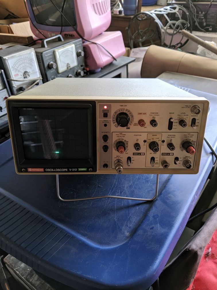 Hitachi oscilloscope V-212