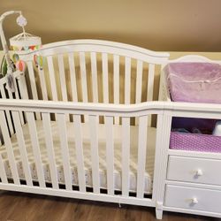 White Baby Crib With 2 Drawer And Changing table 