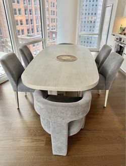 Beautiful dining room six-seaters